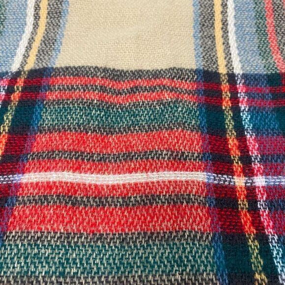 Plaid scarf/wrap with fringe women 53”x52 - Picture 8 of 8